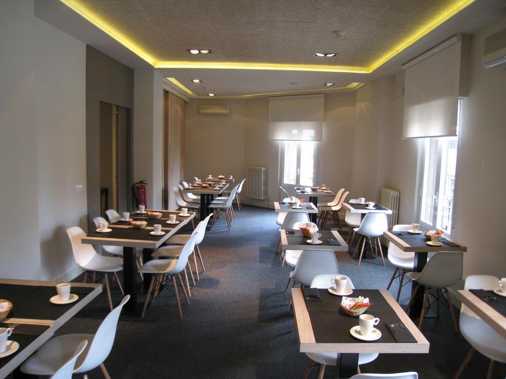 Habitus Hotel Leyre Pamplona Exterior photo