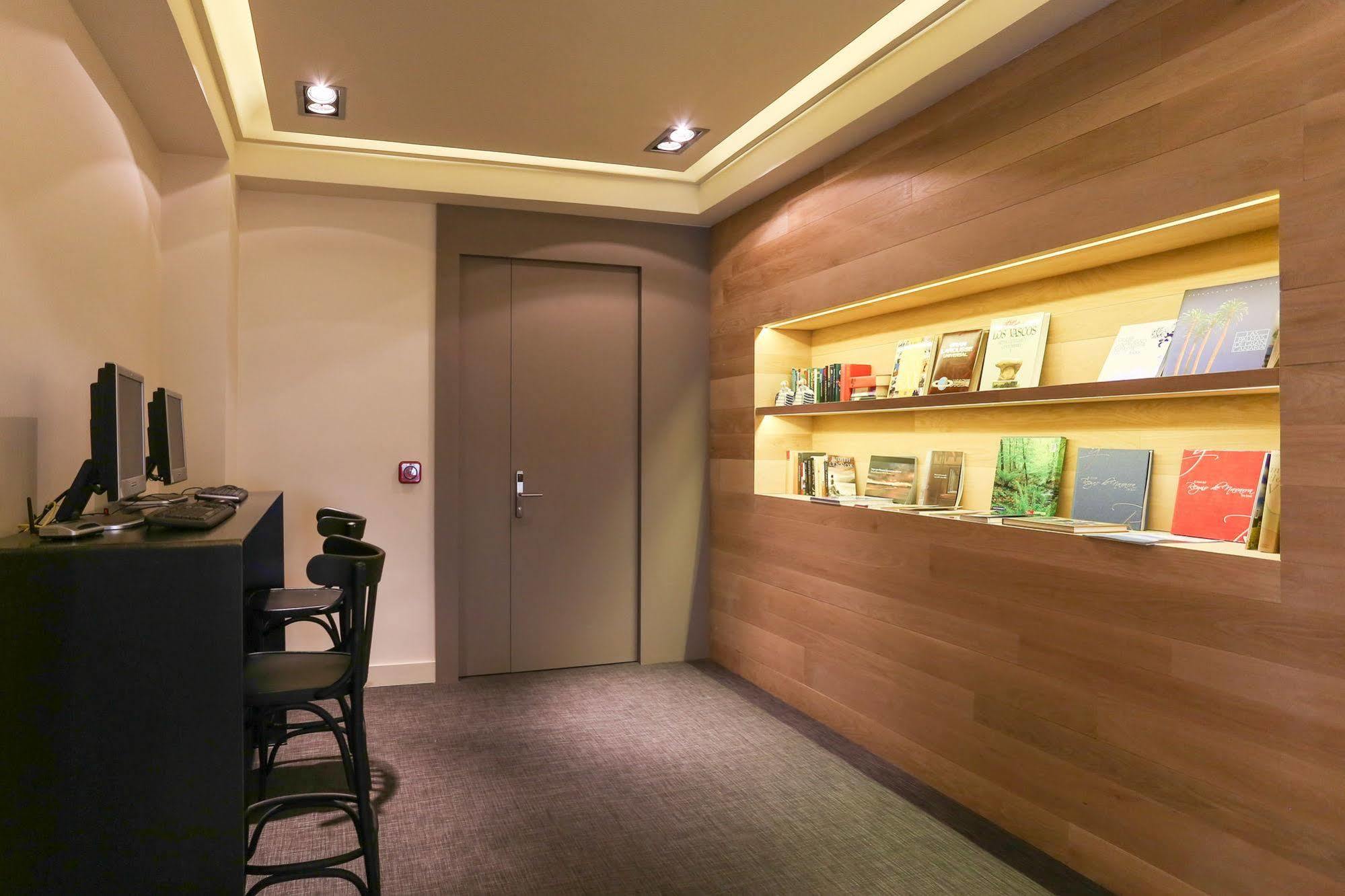 Habitus Hotel Leyre Pamplona Exterior photo